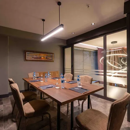 Asya Hotel 3*